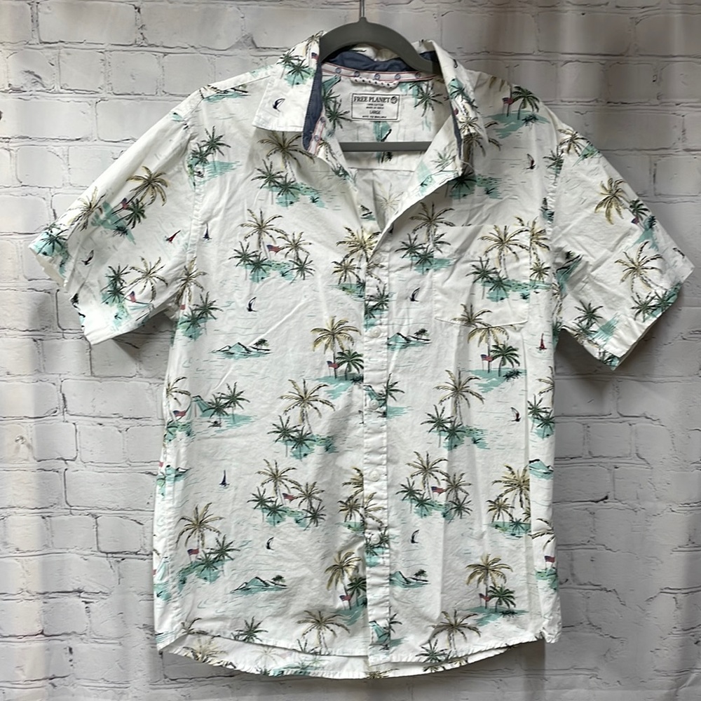 Free Planet button front tropical print with American flag cotton size l…